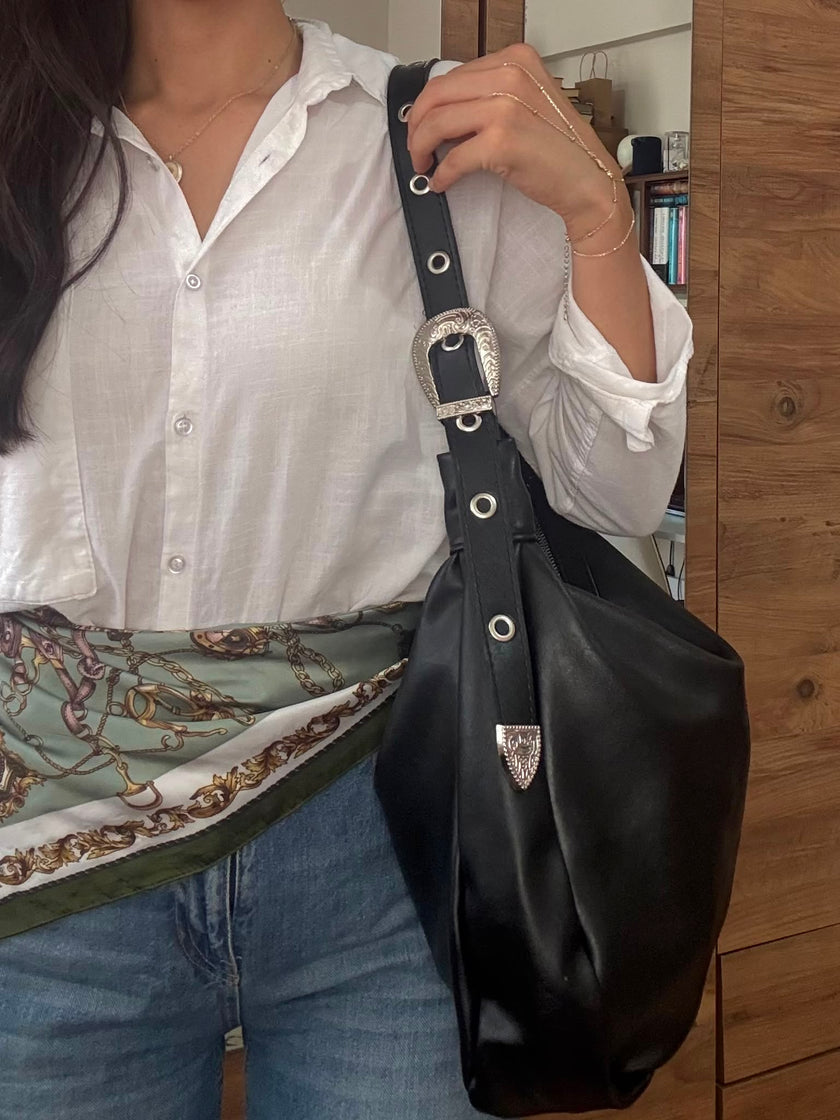 Aura Kemer Detaylı Omuz Çantası Siyah