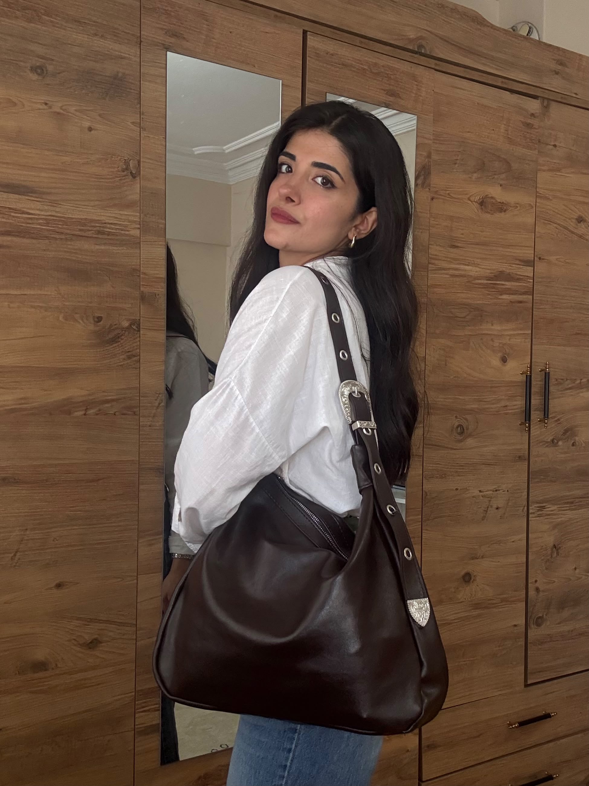 Aura Kemer Detaylı Omuz Çantası Kahverengi